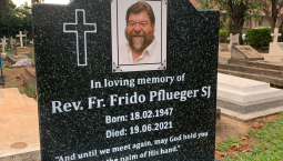  Pater Frido Pflüger SJ  ist in Kampala/Uganda verstorben