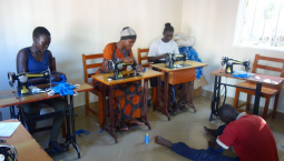  Corona-Prävention für Schulen in den Flüchtlingscamps in Uganda